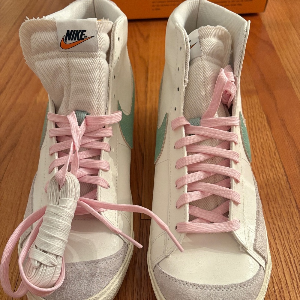 Nike Men's White and Pink High-Top Sneakers